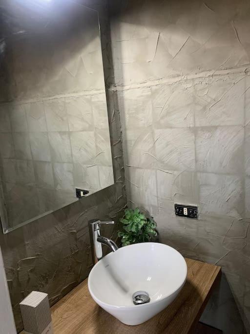 Апартаменты Milano Besana Rent House Экстерьер фото